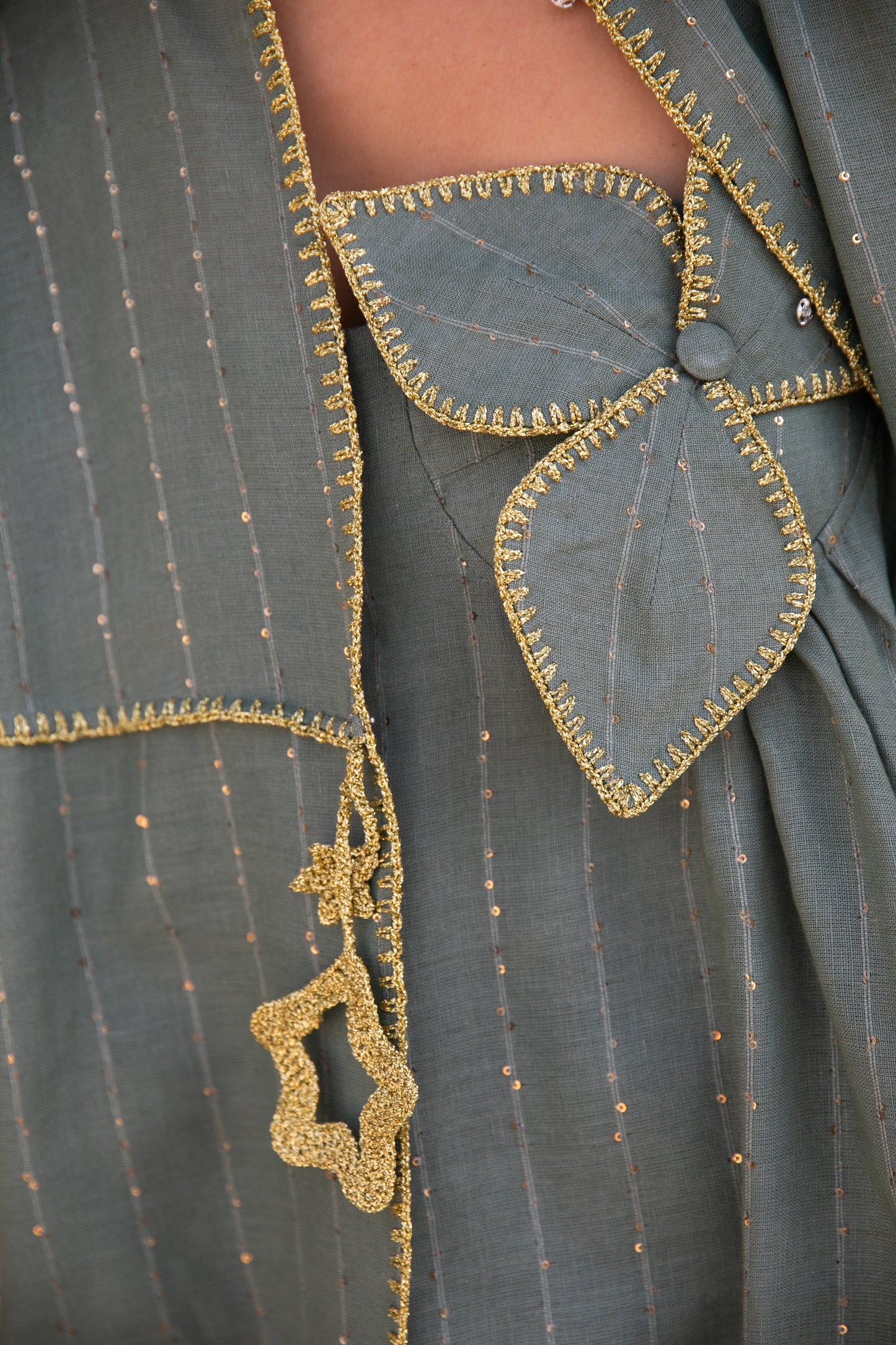 Linen abaya set with handmade crochet - Green