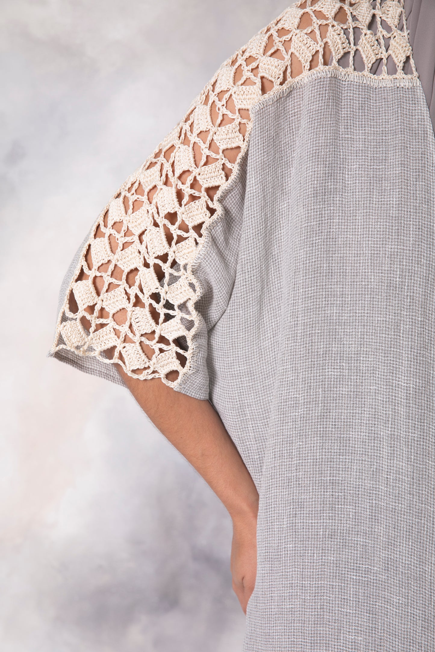 Grey small check linen abaya with handmade crochet