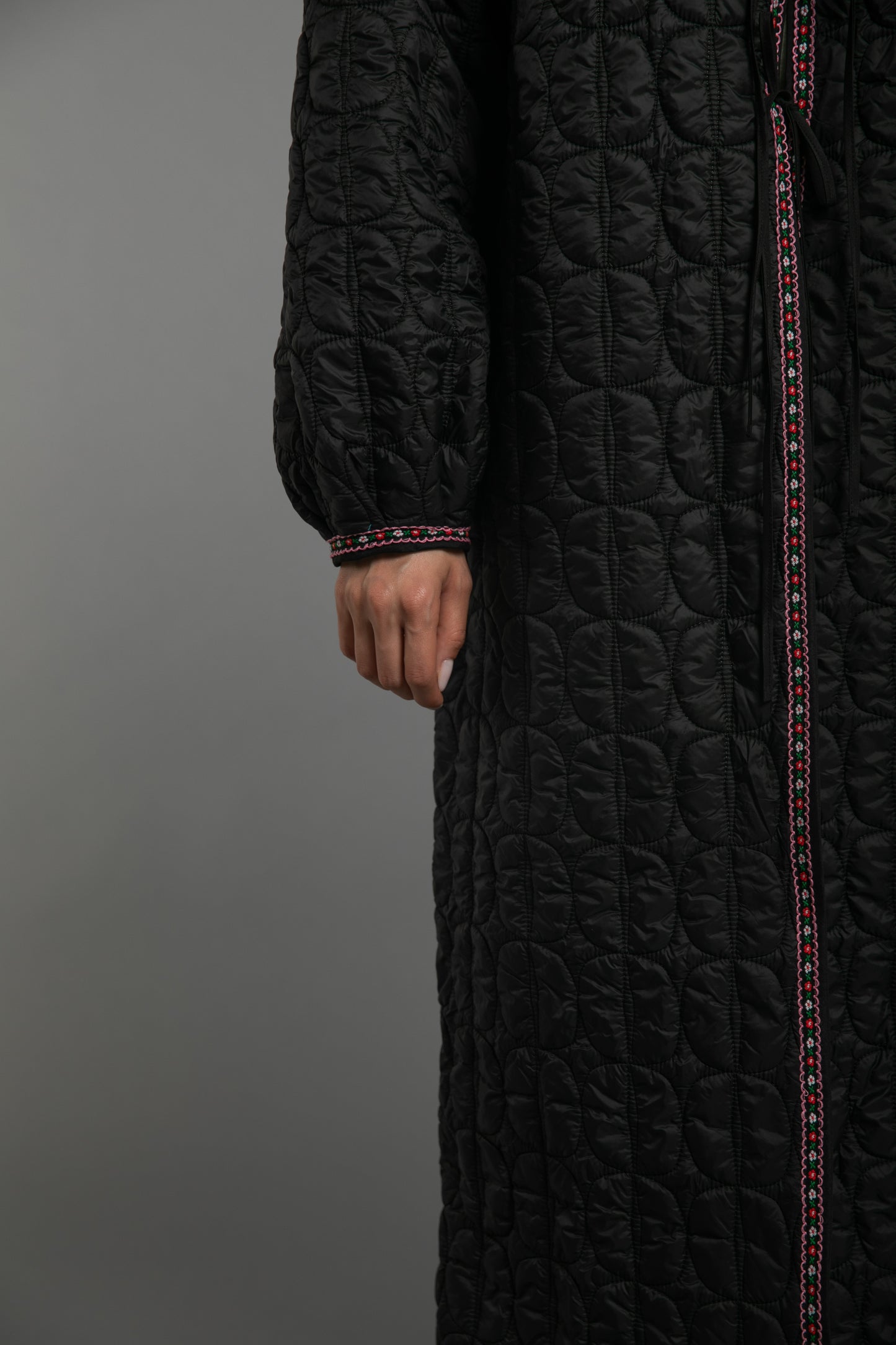 Black Puffer abaya