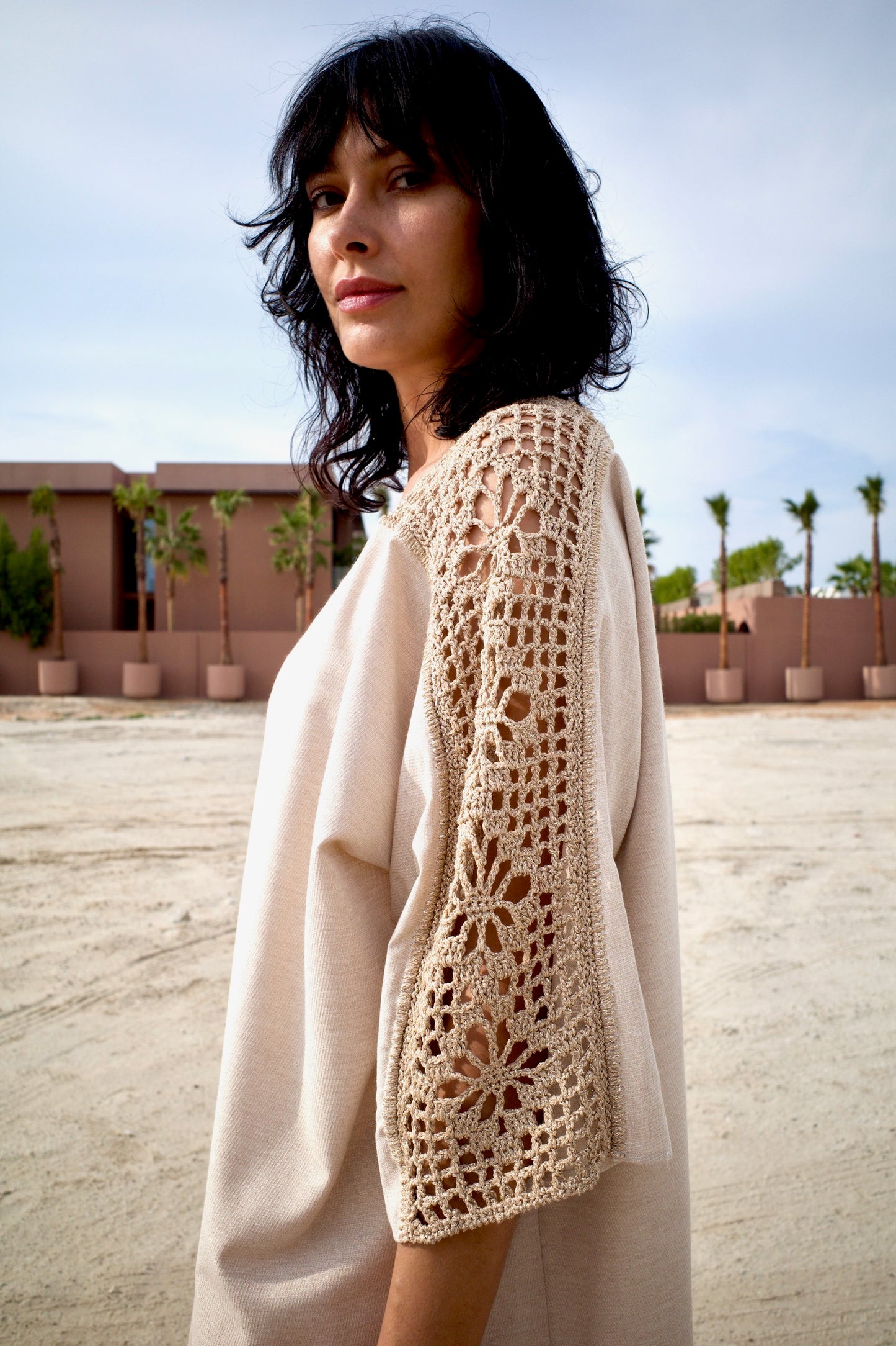 Linen abaya set with handmade crochet - Gold