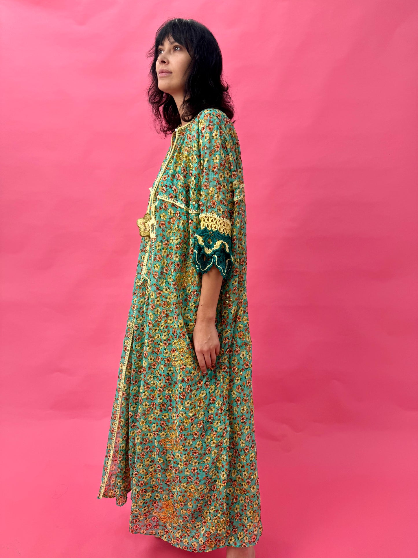 Chiffon abaya set with handmade crochet sleeves - Drop Daisy