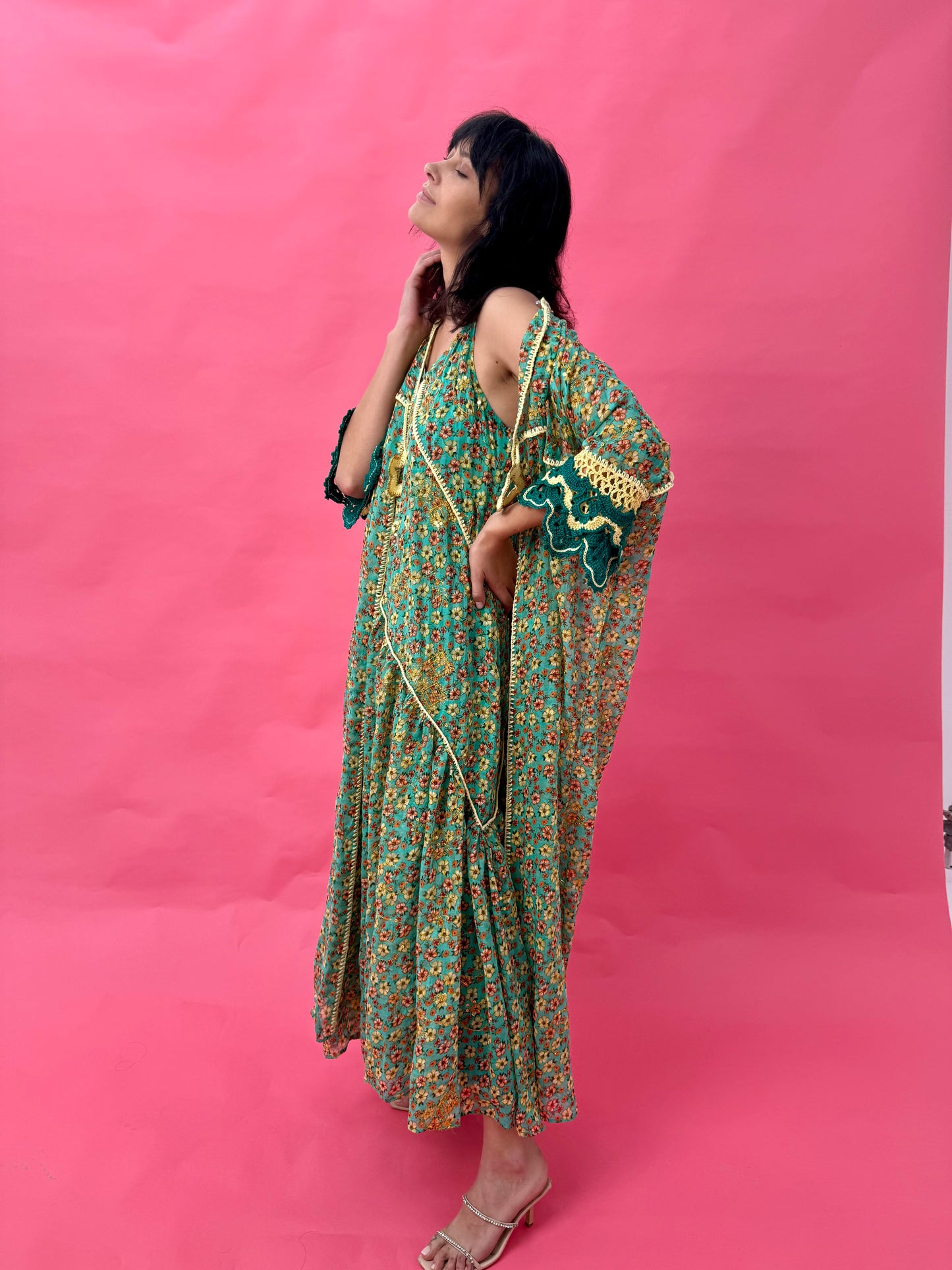 Chiffon abaya set with handmade crochet sleeves - Drop Daisy