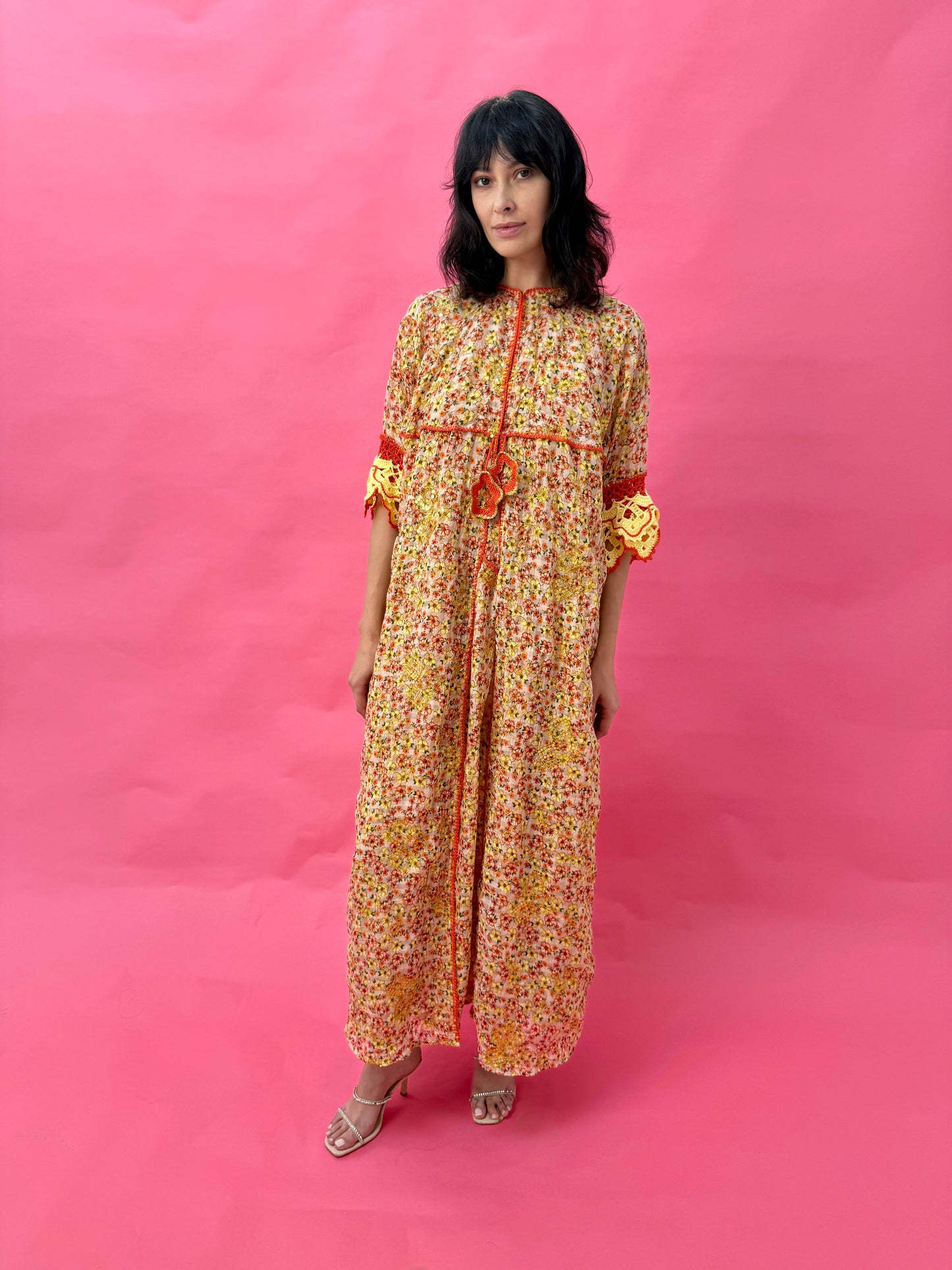Chiffon abaya set with handmade crochet sleeves - Drop Daisy