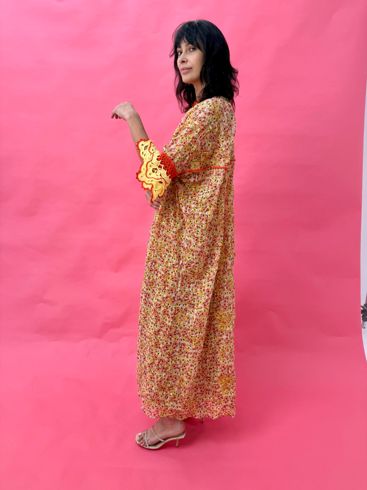 Chiffon abaya set with handmade crochet sleeves - Drop Daisy
