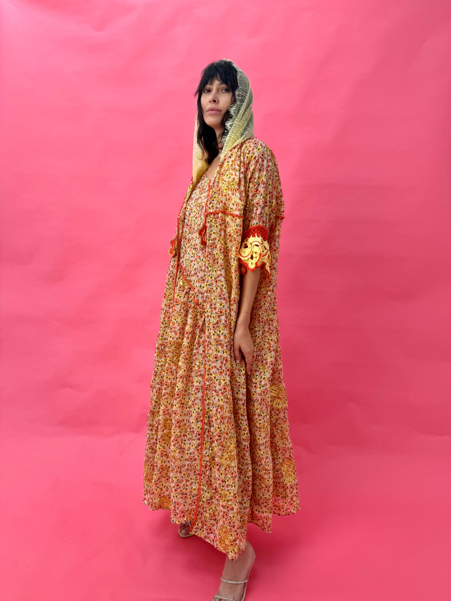 Chiffon abaya set with handmade crochet sleeves - Drop Daisy