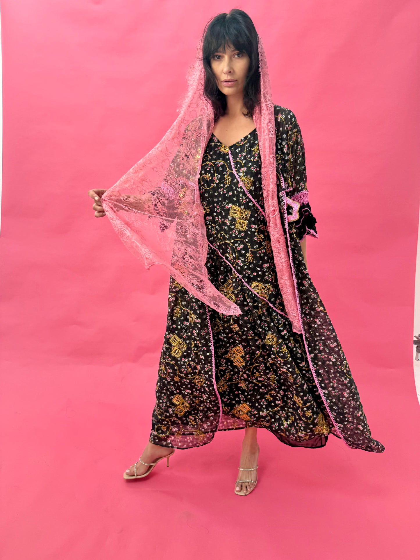 Chiffon abaya set with handmade crochet sleeves - Drop Daisy