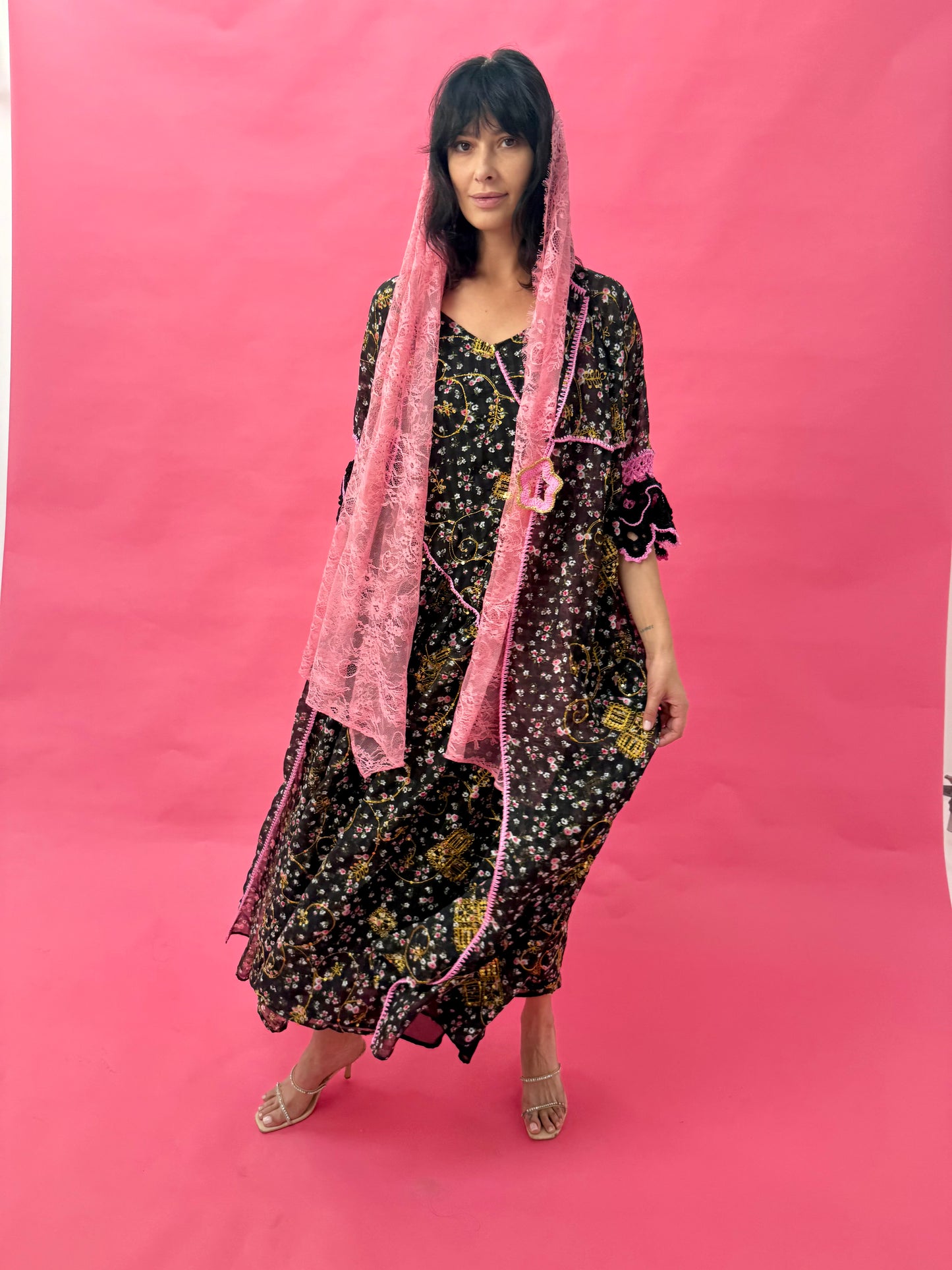 Chiffon abaya set with handmade crochet sleeves - Drop Daisy