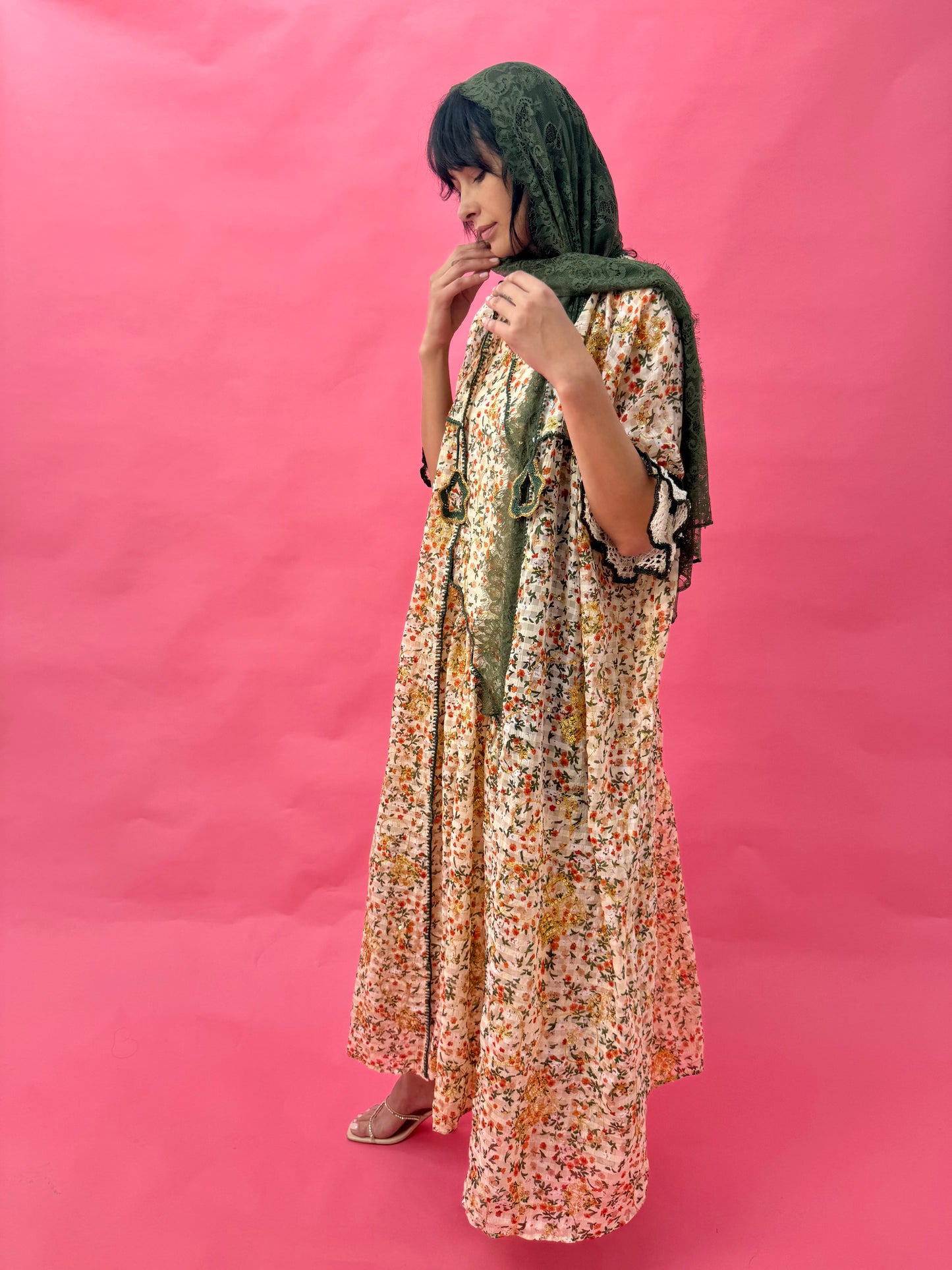 Chiffon abaya set with handmade crochet sleeves - Drop Daisy