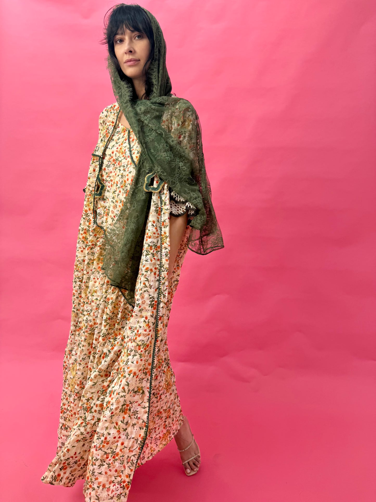 Chiffon abaya set with handmade crochet sleeves - Drop Daisy