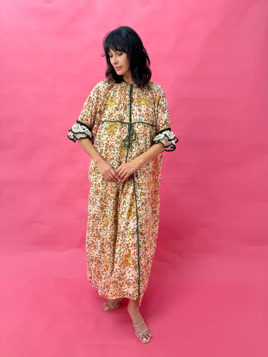 Chiffon abaya set with handmade crochet sleeves - Drop Daisy