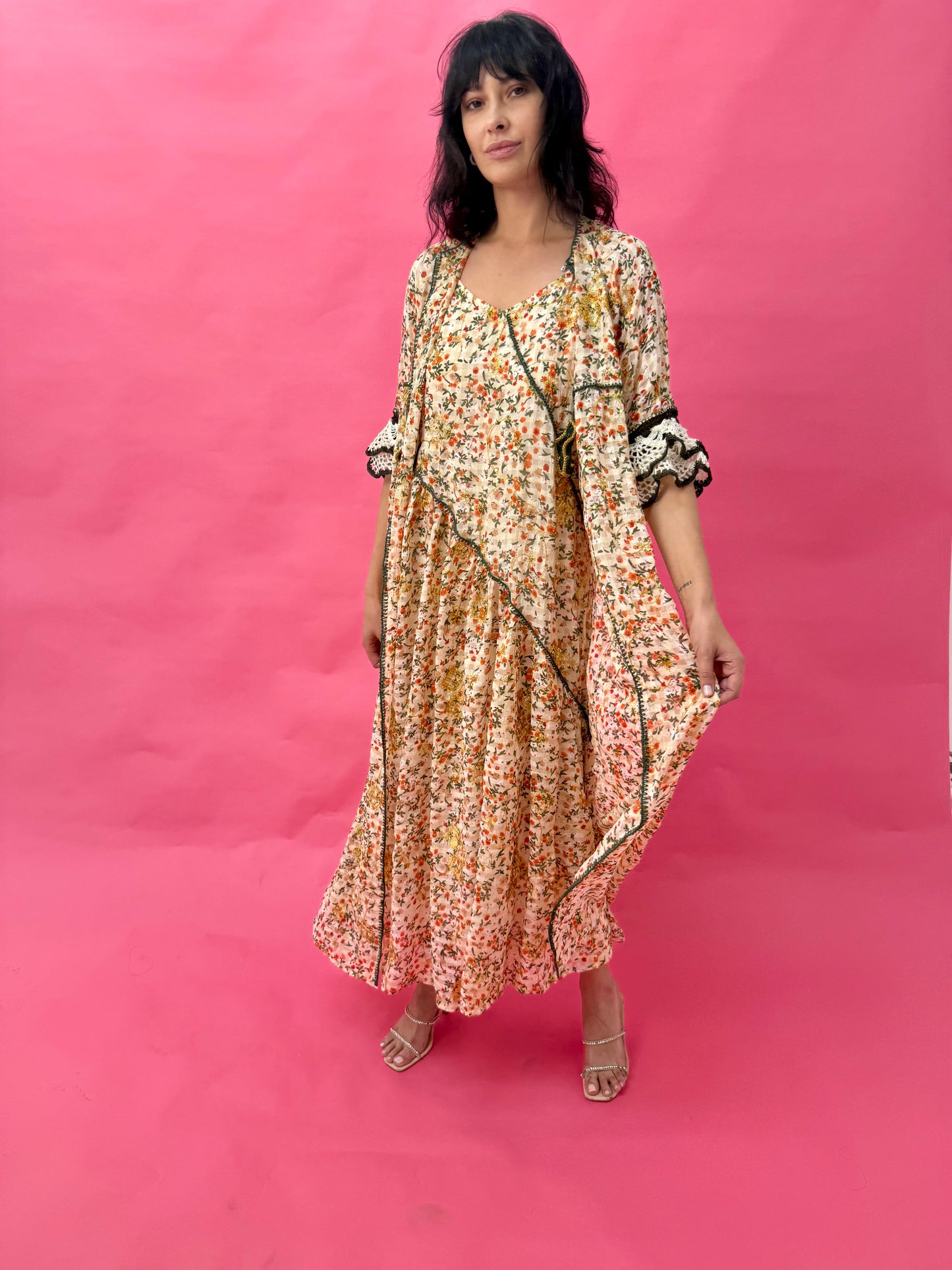 Chiffon abaya set with handmade crochet sleeves - Drop Daisy