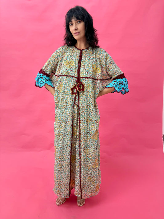 Chiffon abaya set with handmade crochet sleeves - Drop Daisy