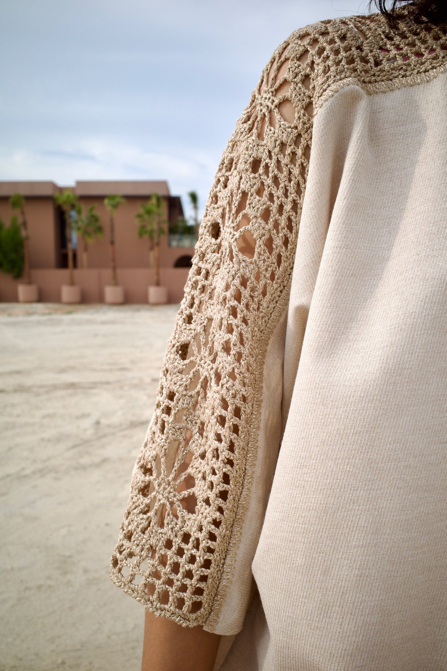 Linen abaya set with handmade crochet - Gold